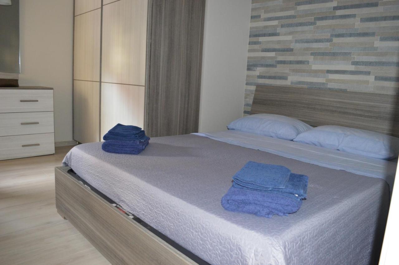 Ad Un Passo Dal Mare Apartamento Porto SantʼElpidio Exterior foto