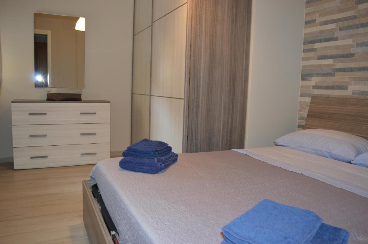 Ad Un Passo Dal Mare Apartamento Porto SantʼElpidio Exterior foto